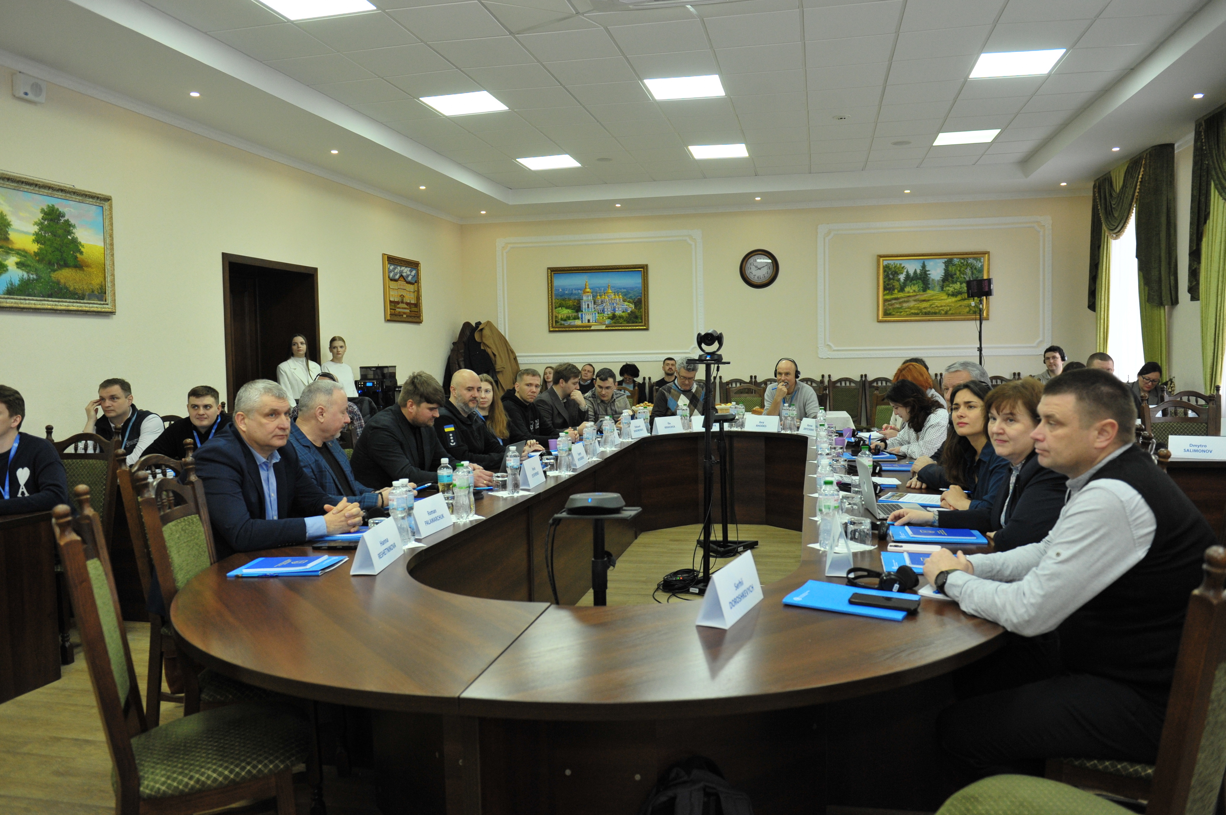 Участь у обговоренні відновлення ґрунтів, пошкоджених внаслідок бойових дій